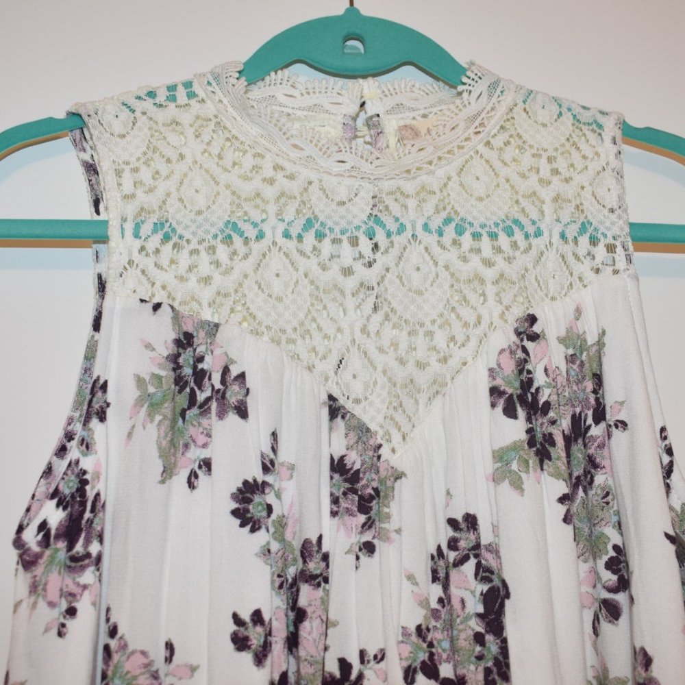 Alter'd State Small Floral Dress with Lace - Picture 6 of 8